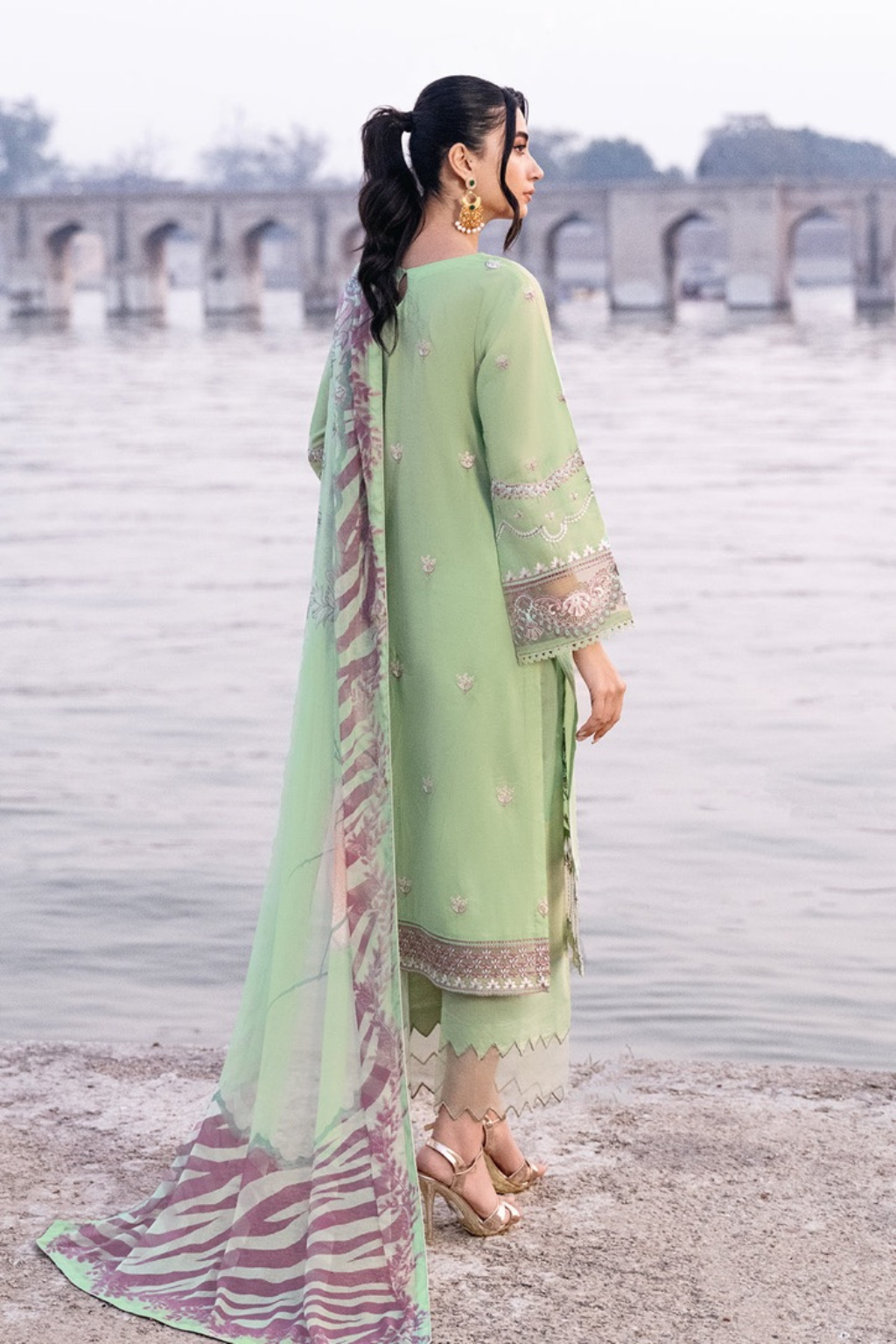 Ramsha | Lawn | Z609